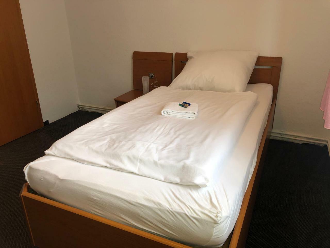 Hotel Mivano Lehrte Kültér fotó