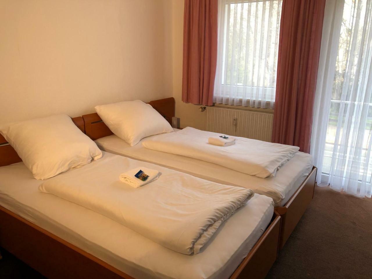 Hotel Mivano Lehrte Kültér fotó