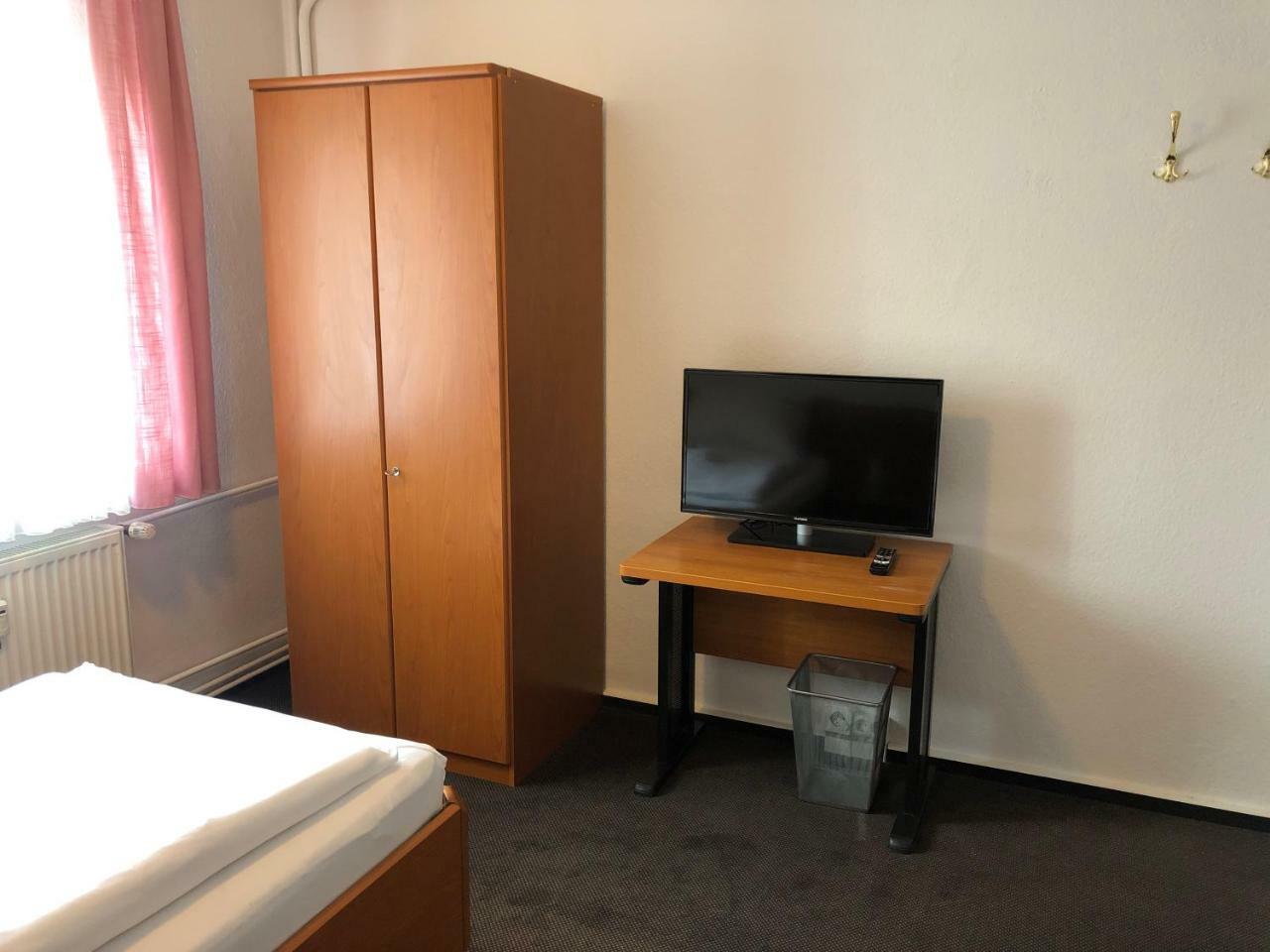 Hotel Mivano Lehrte Kültér fotó